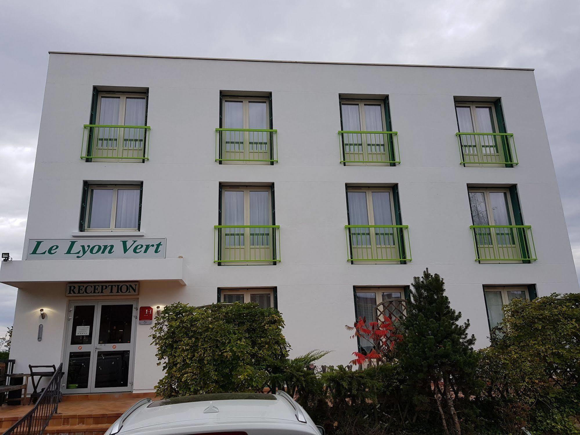 Le Lyon Vert Commentry Extérieur photo